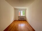 Schöne familienfreundliche 4-Zimmer-Wohnung mit Loggia nähe Augsburg-Kuhsee zu vermieten - Kinderzimmer 2