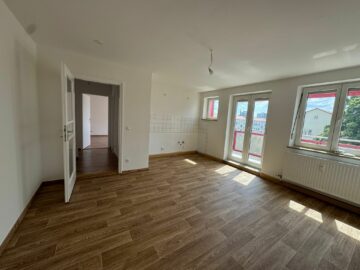 Schöne helle 2-ZKB Wohnung mit Balkon ab 01.12.2024 zu vermieten, 86161 Augsburg, Etagenwohnung