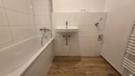 Moderne 4-Zimmer Wohnung in München mit Balkon! - Badezimmer