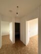 3-Zimmer-Wohnung mit schönen Ausblick - Helles Zimmer mit Parkett