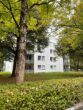 Freundliche 3-Zimmer-Wohnung mit Loggia - Außenansicht