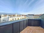 Helle Dachgeschosswohnung mit zwei Terrassen in der Maxvorstadt! - Terrasse mit Innenhofblick