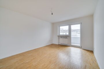 Helle 3-Zimmer-Wohnung mit Balkon in Lenting, 85101 Lenting, Etagenwohnung