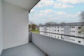 Helle 3-Zimmer-Wohnung mit Balkon in Lenting - Balkon mit Ausblick