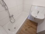 Frisch modernisierte 3 Zimmer-Wohnung mit Balkon in München - Badezimmer