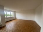 Terrassenwohnung mit 3 Zimmern in ruhiger Lage von Neuperlach - Wohnzimmer