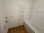 Terrassenwohnung mit 3 Zimmern in ruhiger Lage von Neuperlach - Modernes Badezimmer