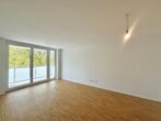 Erstbezug nach Kernsanierung - Moderne Zwei-Zimmer-Wohnung in Perlach - Wohnzimmer Ansicht 1