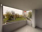 2-Zimmer-Wohnung mit Balkon und Parkblick in Haar-Jagdfeldring - Balkon mit Parkblick