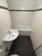 Schöne 2- Zimmer-Wohnung mit zwei Loggien im Univiertel zu vermieten - Bad