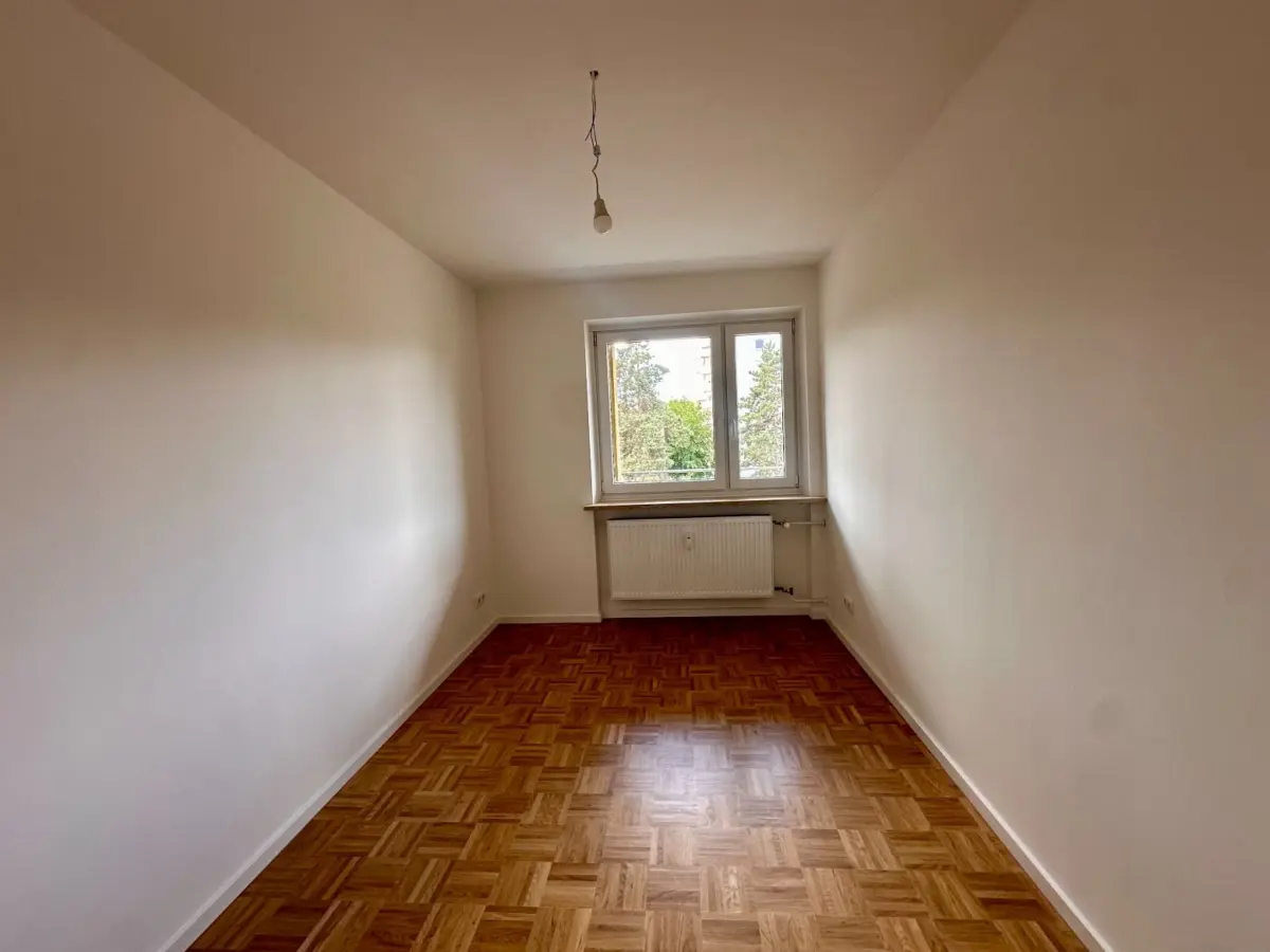 Büro / Kinderzimmer 1