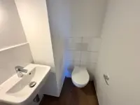Modernes WC