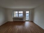 Schöne, modernisierte 3-Zimmerwohnung mit Balkon in Oberhausen zu vermieten - Wohnzimmer