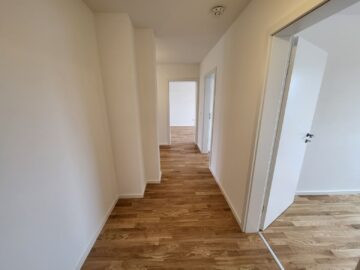Schöne und helle 2,5-Zimmerwohnung mit Loggia in Lechhausen zu vermieten, 86167 Augsburg, Etagenwohnung