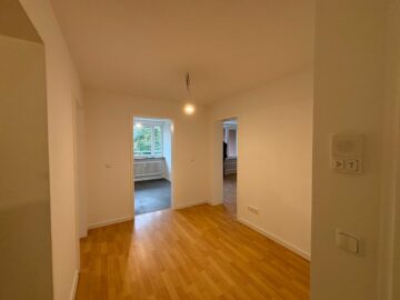 Schöne 2-Zimmer-Wohnung in zentraler Lage von Neuperlach!, 81737 München, Etagenwohnung