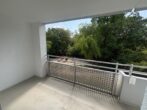 Schöne 3-Zimmer-Wohnung in zentraler Lage von Neuperlach - Balkon mit grünem Ausblick