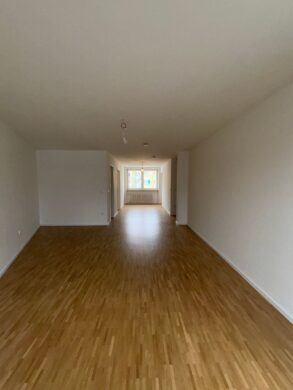 Schöne und helle 3-Zimmer Wohnung in Augsburg- Univiertel frei, 86159 Augsburg, Etagenwohnung