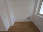 Hochwertige 3,5-Zimmer-Wohnung mit Balkon in München - Küche