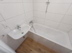 Hochwertige 3,5-Zimmer-Wohnung mit Balkon in München - Badezimmer
