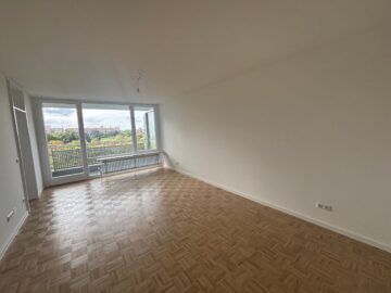 Modernisierte 2-Zimmer-Wohnung in zentraler Lage von Neuperlach, 81737 München, Etagenwohnung