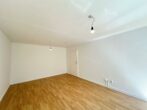 Charmante 2-Zimmer-Wohnung - Wohnzimmer Ansicht 2