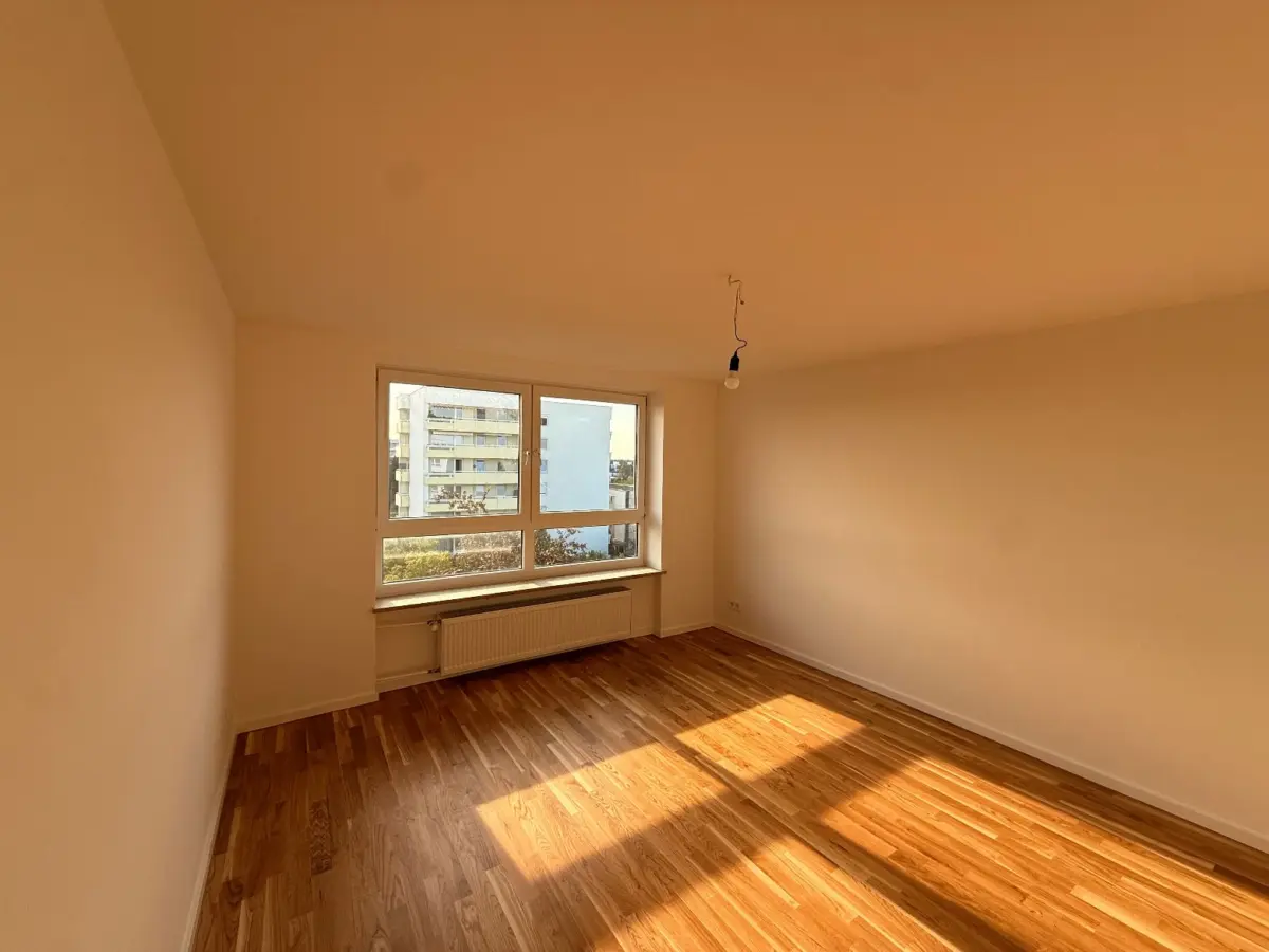 Helle Wohnung mit Holzboden
