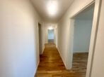 Wunderschöne 3,5-Zimmer-Wohnung mit zwei Balkonen in zentraler Lage von Neuperlach - Flur
