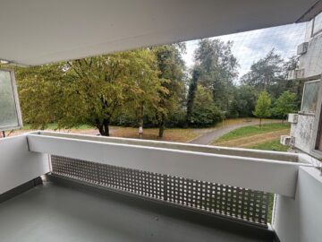 großzügig geschnittene 2-Zimmer-Wohnung in Neuperlach *Erstbezug nach Modernisierung*, 81737 München, Etagenwohnung