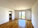 Neubau 2019: Helle 2-Zimmer-Wohnung in innenstadtnaher Lage - Wohnzimmer