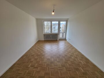 Modernisierte, helle 4-Zimmerwohnung mit Loggia in der Hammerschmiede zu vermieten, 86169 Augsburg, Etagenwohnung