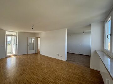 Helle 3,5-Zimmer-Wohnung mit Balkon in München Neuperlach, 81737 München, Etagenwohnung