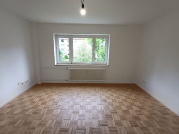 Modernisierte 3-Zimmer-Wohnung mit Balkon in Moosach, 80992 München, Etagenwohnung