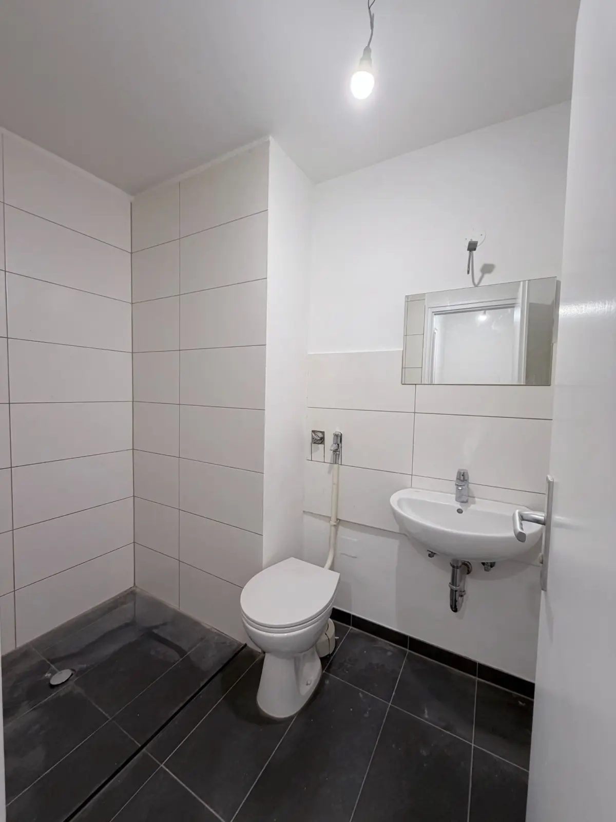 Modernes Badezimmer