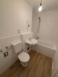 Schöne und helle 1,5-Zimmer-Wohnung mit Loggia im Stadtteil Univiertel zu vermieten - Bad