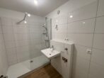 Modernisierte 3-Zimmer-Wohnung in Neuperlach - Modernes Badezimmer