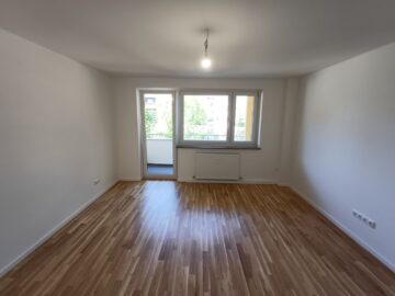 Neu modernisierte 3-Zimmer-Wohnung mit Balkon in Moosach, 80993 München, Etagenwohnung