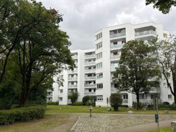 Helle 3-Zimmer-Wohnung mit Balkon und Aufzug in Neuperlach!, 81735 München, Etagenwohnung