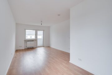 Großzügig geschnittene 3-Zimmer-Wohnung mit Loggia in Lenting zu vermieten, 85101 Lenting, Etagenwohnung