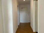 Schöne 2-Zimmer-Wohnung in zentraler Lage von Moosach! - Flur