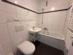 Charmante 1-Zimmer-Wohnung mit Balkon in Nürnberg - Badezimmer