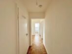 Helle 4-Zimmer-Wohnung mit Balkon und traumhaftem Ausblick! - Flur