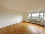Helle 4-Zimmer-Wohnung mit Balkon und traumhaftem Ausblick! - Wohnzimmer Ansicht 1