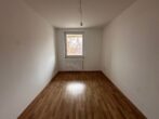 Helle 3-Zimmer-Wohnung mit Balkon in Nürnberg - Kinderzimmer / Büro