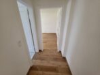 Schöne 1,5-Zimmer-Wohnung mit Wohnküche in Oberhausen zu vermieten - Flur