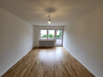Helle, modernisierte 3-Zimmerwohnung mit Loggia in der Hammerschmiede zu vermieten, 86169 Augsburg, Etagenwohnung