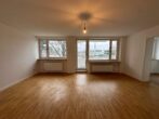 Helle, moderne 1-Zimmer-Wohnung mit Balkon in Rohnhof zu vermieten - Wohnzimmer