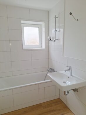 Schöne 3 Zimmerwohnung mit Balkon in Augsburg Hochzoll-Nord zu vermieten, 86163 Augsburg, Etagenwohnung