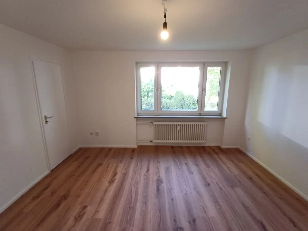 Wohn-/ Schlafzimmer