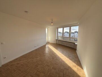 Helle 2,5-Zimmer Wohnung in zentraler Lage von Neuperlach, 81737 München, Etagenwohnung