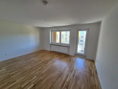 Schöne 2,5-Zimmerwohnung mit Balkon in Augsburg-Lechhausen zu vermieten, 86167 Augsburg, Etagenwohnung